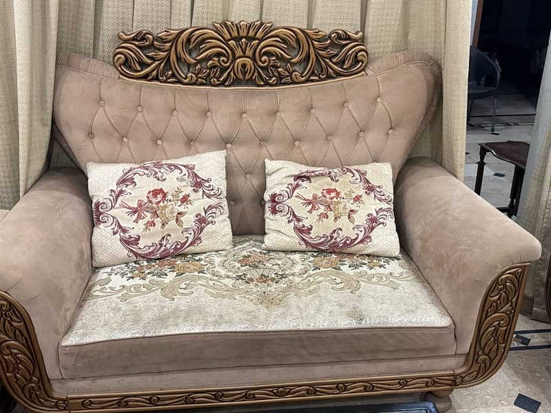 7 seater sofa set for urgent sale 3