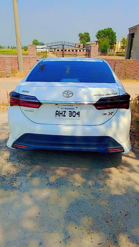 Toyota Corolla Altis 2017 1