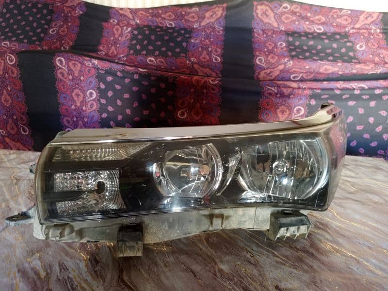 GLI Headlight (left side) 2