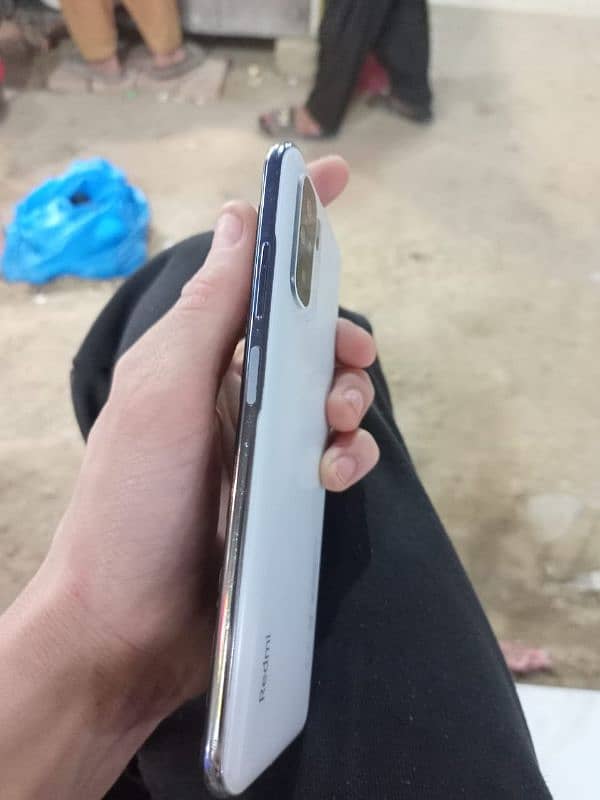 Redmi note 10 4/128 without box 2