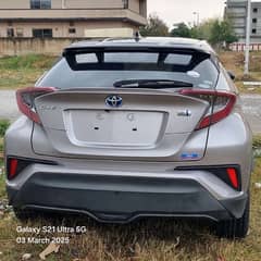 Toyota C-HR 2019 4 grad none use