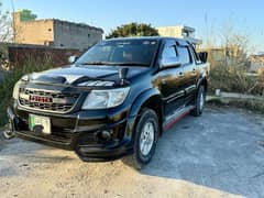 Toyota Hilux Vigo 2012 model total jeniune