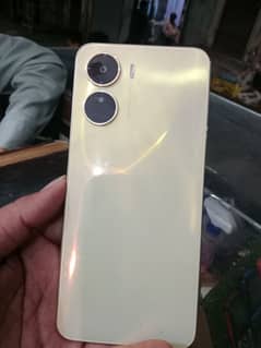 vivo y16