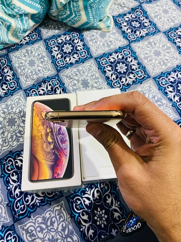 iphone xs 64gb pta 4