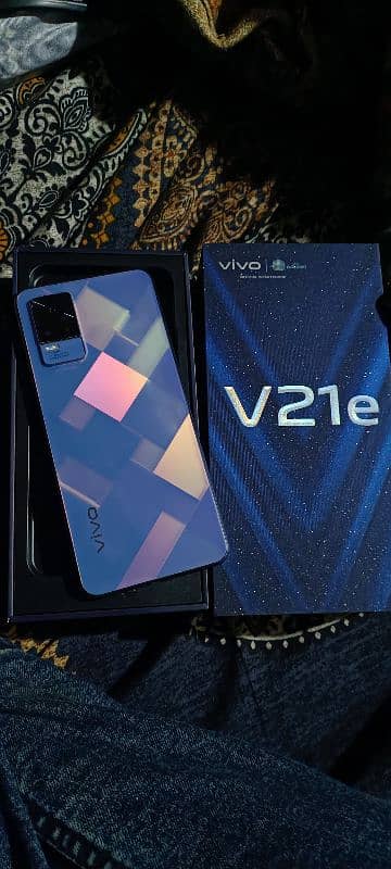 vivo v21e 8/128 3