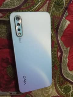 vivo s1 4/128 ful lush with box original phn