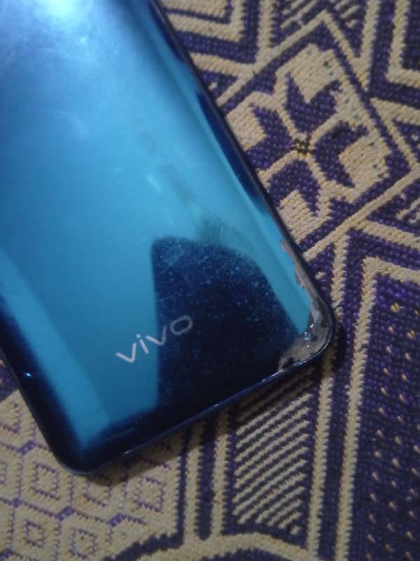 vivo v1508/256 4