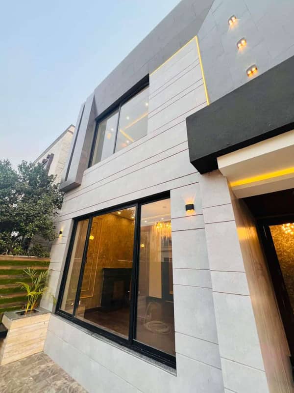 10 marla ultra luxury modern house available for rent in jasmin block bahria town lahore 1