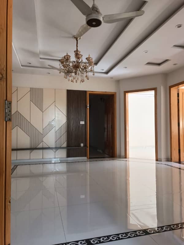 10 marla ultra luxury modern house available for rent in jasmin block bahria town lahore 24