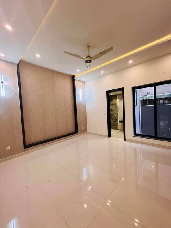 10 marla ultra luxury modern house available for rent in jasmin block bahria town lahore 37