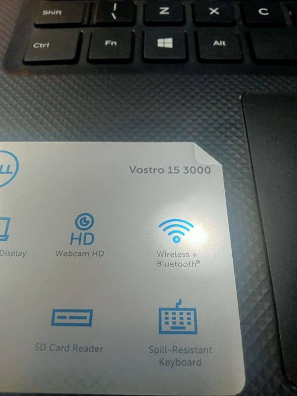 Cor i3 8gernation 8gb 256 SSD 2