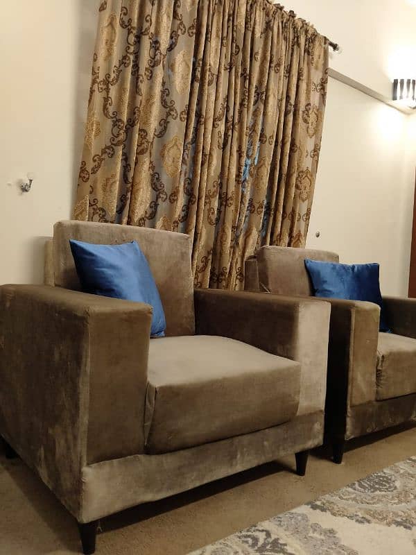 5 SEATER SOFA SET 1