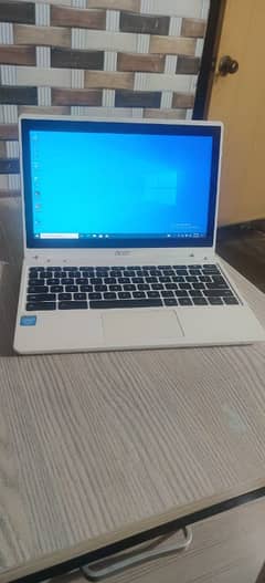 Acer Touch Laptop c720p