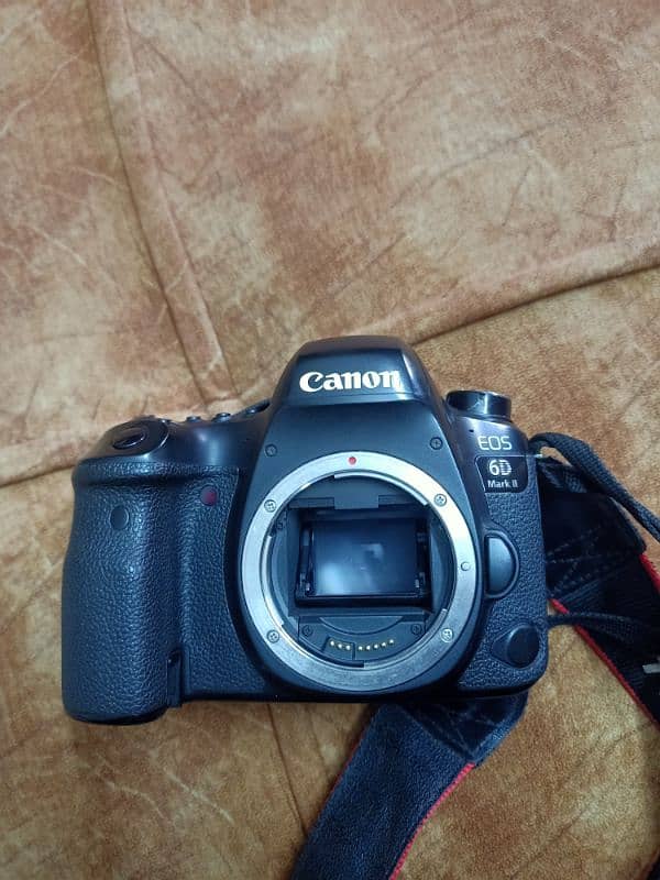 Canon 6D Mark II 3