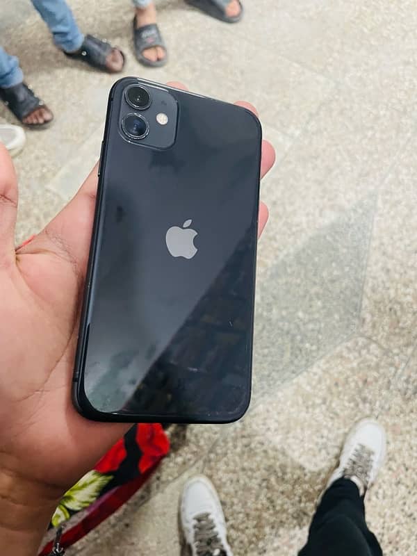 IPHONE 11 0