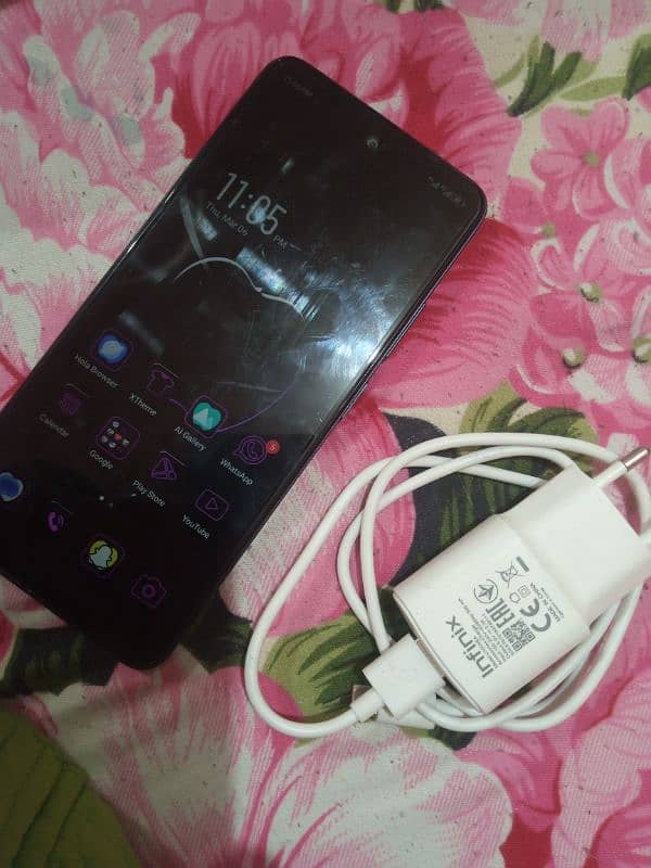 Infinix smart 8 in 10/10 condition no fault only one month use 2