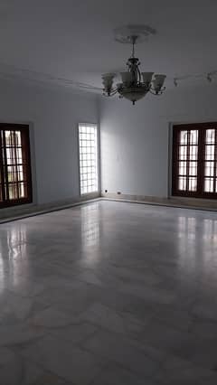 1000 Yards Bungalow Available For Rent Near Shahrah-E-Faisal For Commercial Use.