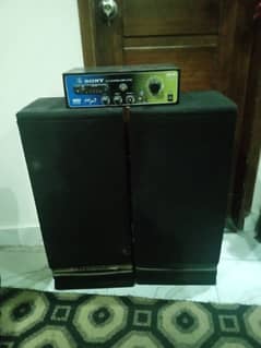 good condition amplifier speaker