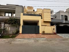 7.5 Marla Owner Build Double Unit House For Sale R Block Johar Town