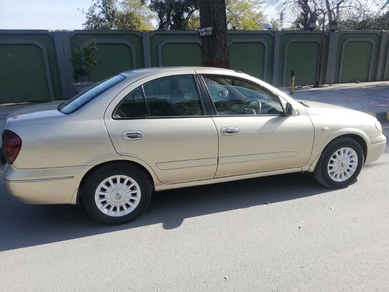 Nissan Sunny 2005 3