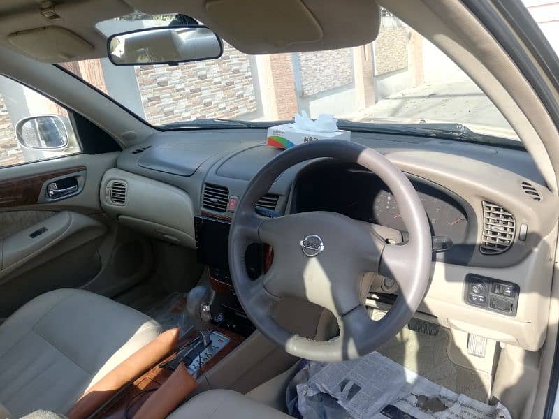 Nissan Sunny 2005 4