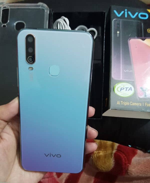 Vivo Y17 3