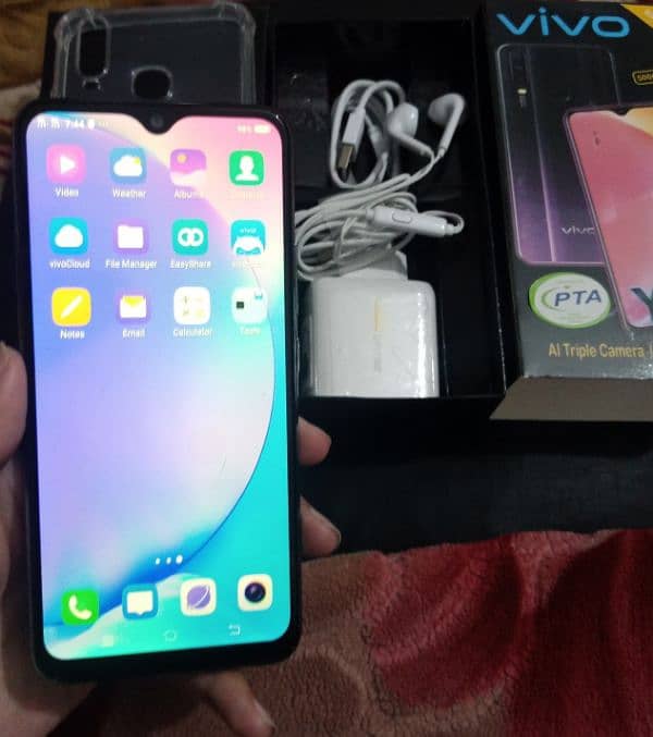 Vivo Y17 5