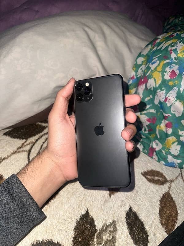 iPhone 11 Pro Max PTA Approved , Exchange Possible. 2