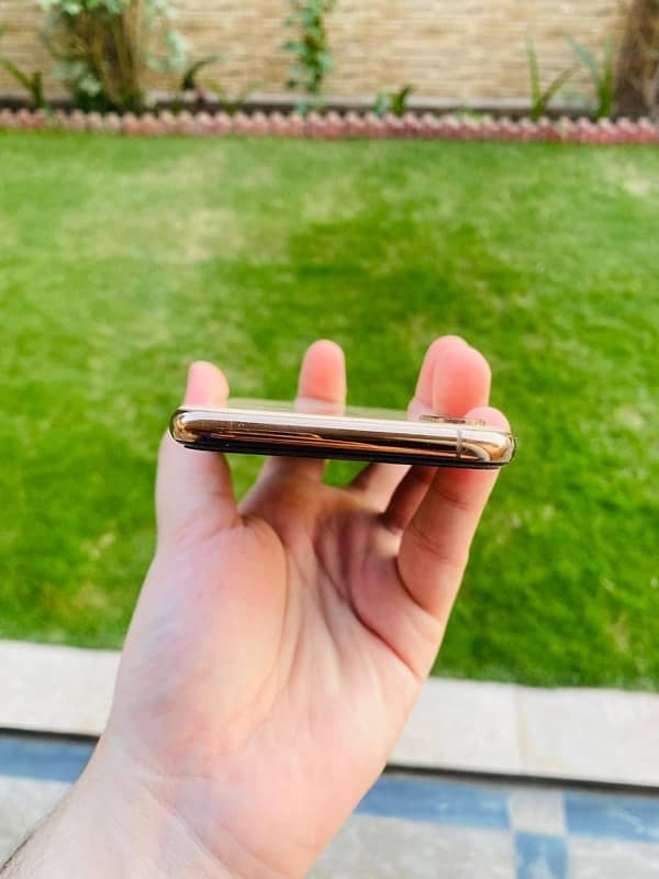 iphone Xs (DUAL PTA APPROVED) 4