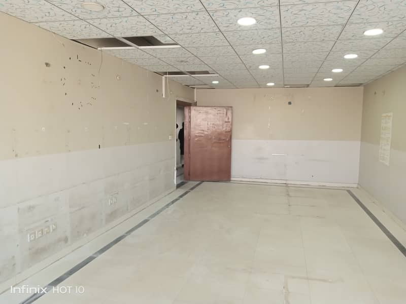 2700 Sq-feets Office Available At Rent In Shahrae Faisal 12