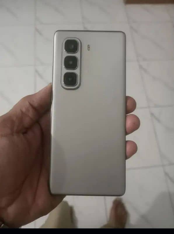 infinix hot 50 pro plus 4