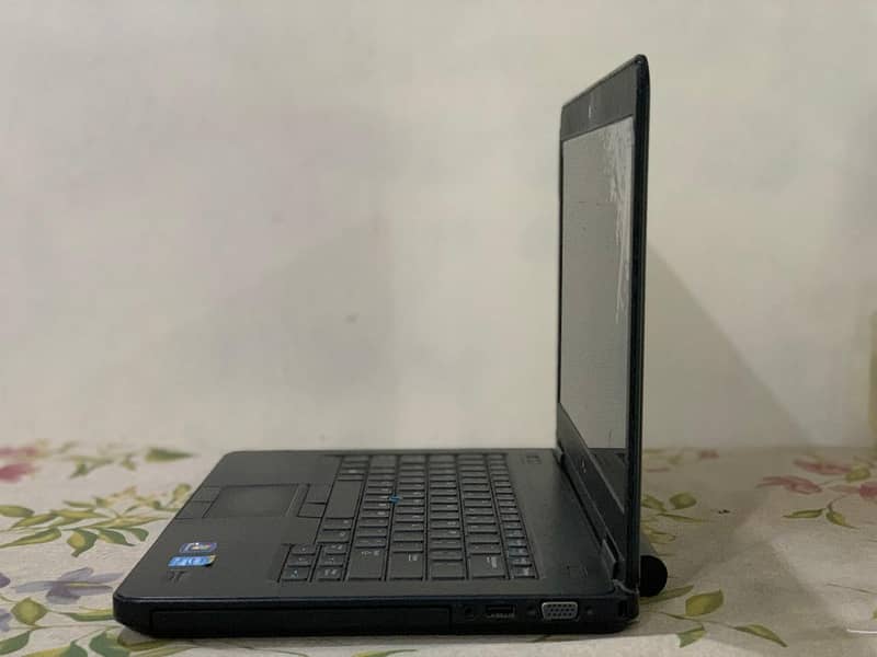 Dell Latitude E5440 - Core i7 | 8GB RAM | 128GB SSD | NVIDIA Graphics 1