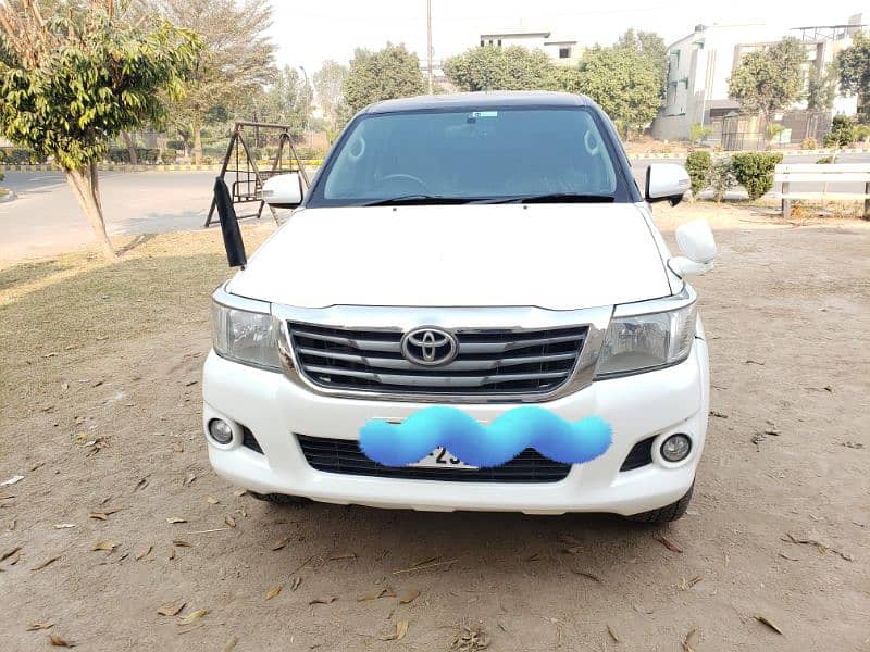 Toyota Hilux 2016 Vigo Champ 1