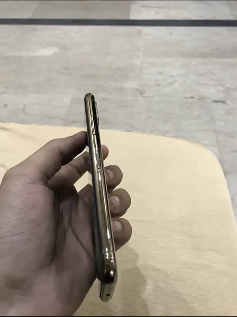 iPhone xs pta 256gb gold 3