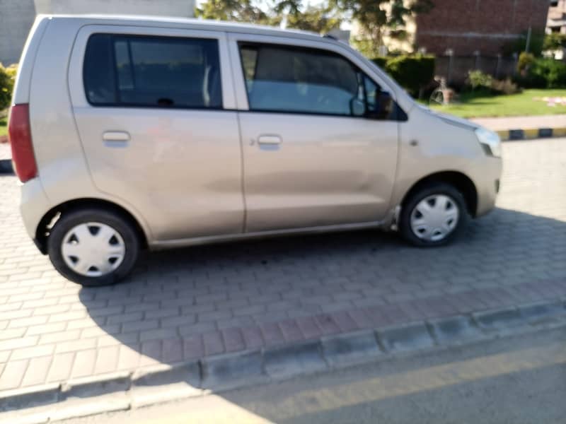 Suzuki Wagon R 2017 6