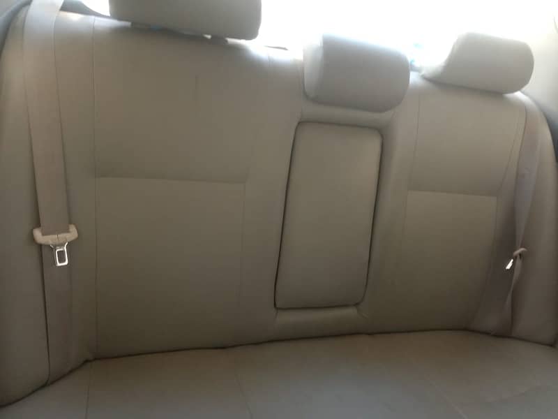 Toyota Corolla GLI 2010 16