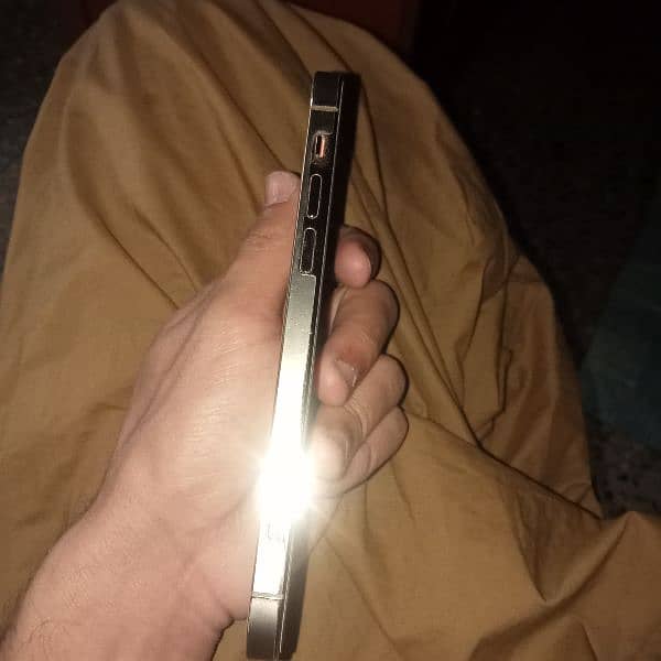 iphone 12 pro for sale 4