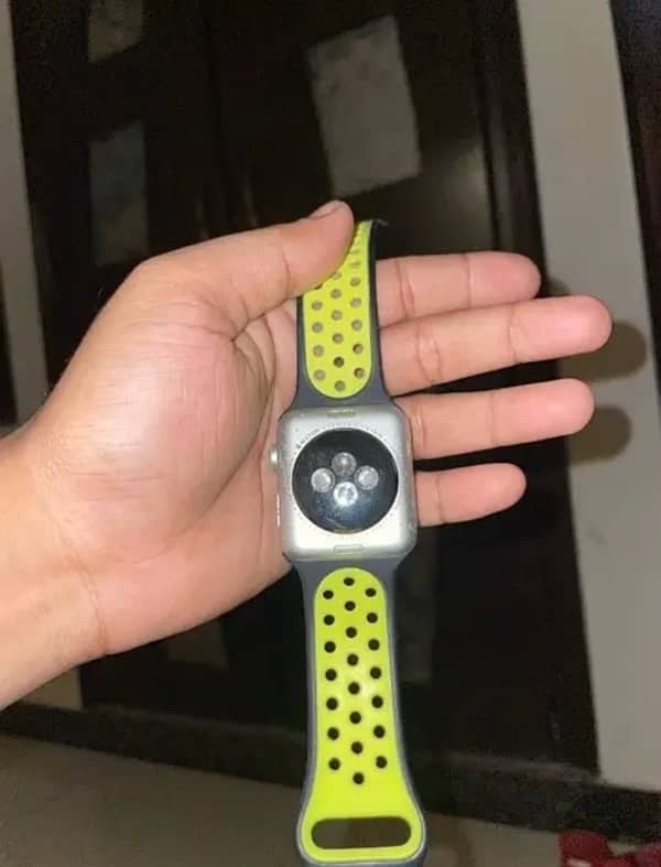 Apple Watch Series 3 42mm Silver 1