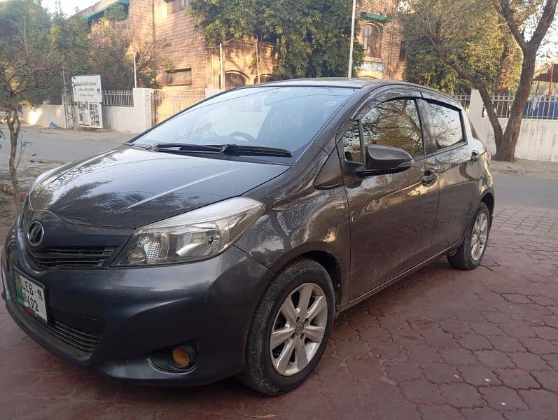 Toyota Vitz 2012 5