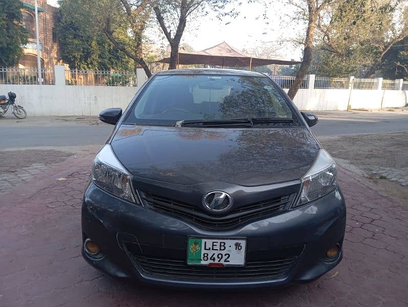 Toyota Vitz 2012 6