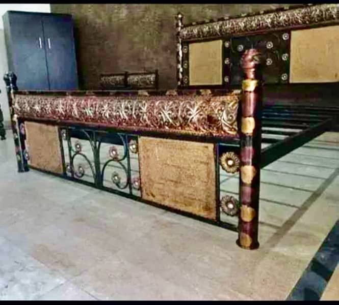 iron bed urgent selling 0