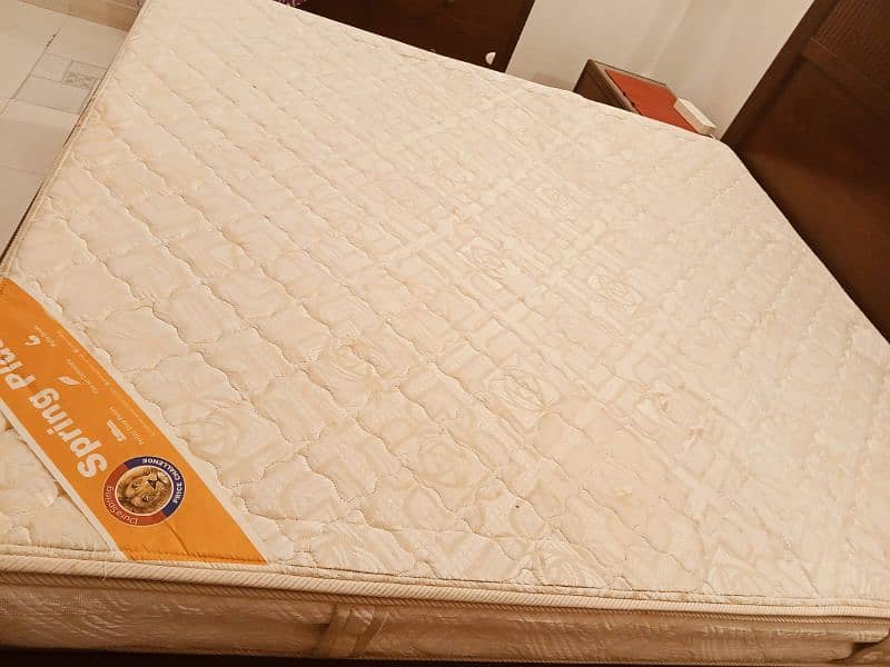 Dura Foam King Size Spring Mattress 3