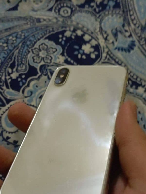 iphone xs 256gb | water pack | lush condition |sim working|03085246955 1