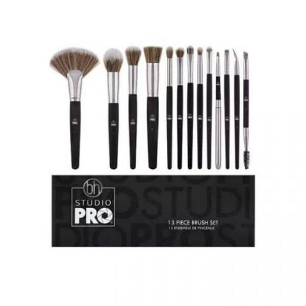 •  Product Type: Makeup Brush Set • 1