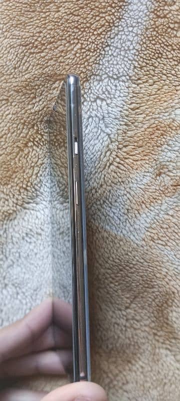 One Plus 7T 8 128 Gb Double Sim Slightly Rough condition 5