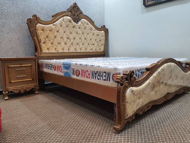 carving bed set brand new not used king size without mattris (call me) 2