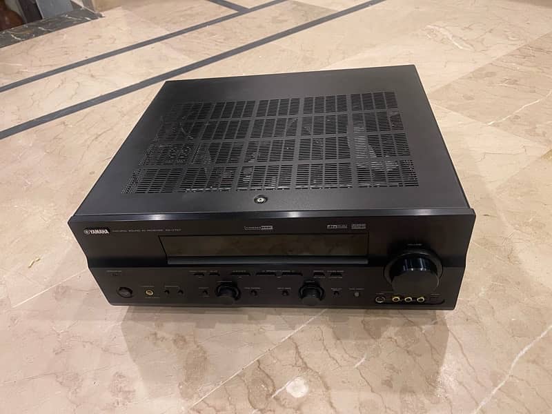 Yamaha rx-v757 7.1 chanal /Denon Marantz Onkyo Klipsch pioneer Bose 10