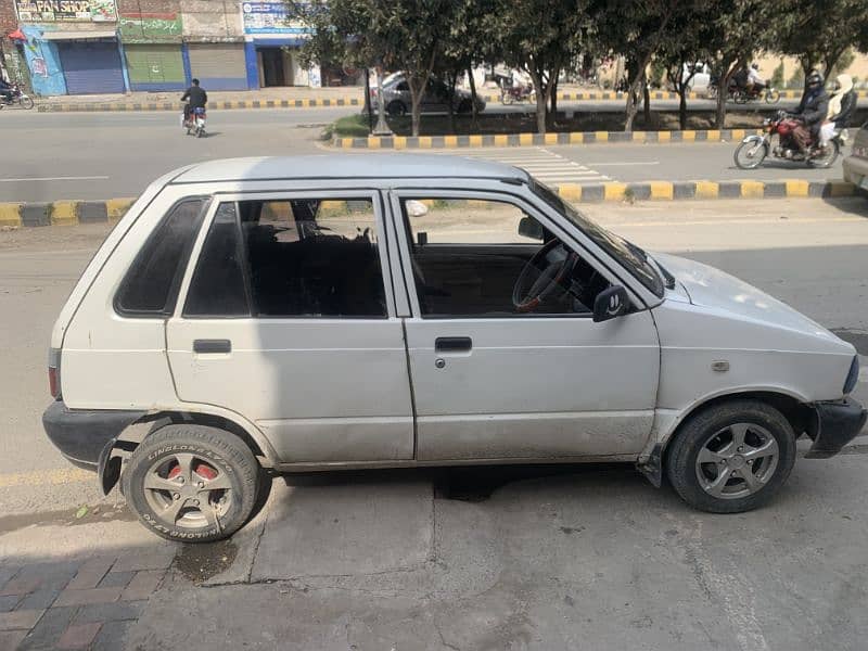 Suzuki Mehran 2011 4