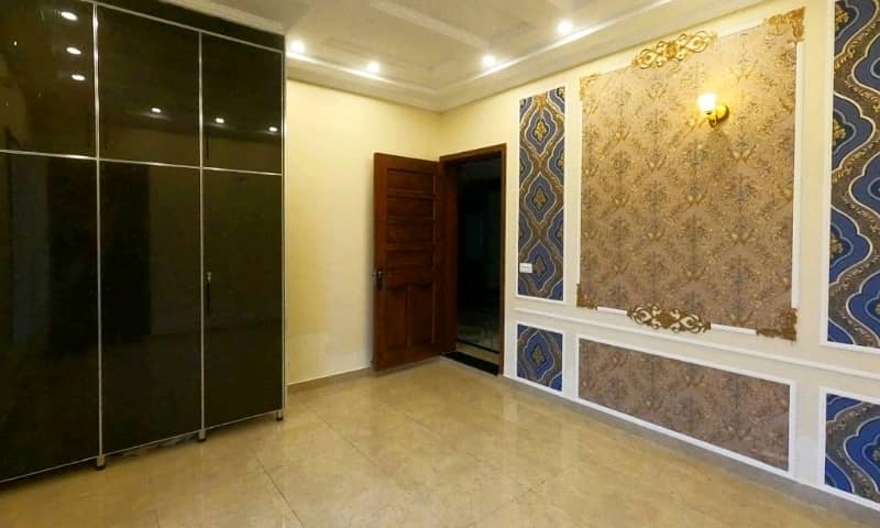 Brand New 10 Marla House For sale In Khayaban-e-Amin Khayaban-e-Amin 6