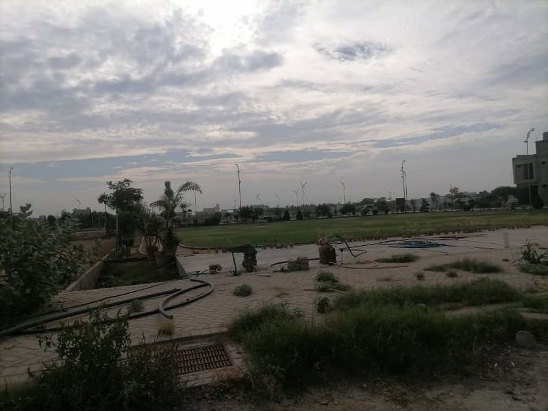 Become Owner Of Your Residential Plot Today Which Is Centrally Located In OUD Residency In Karachi 10